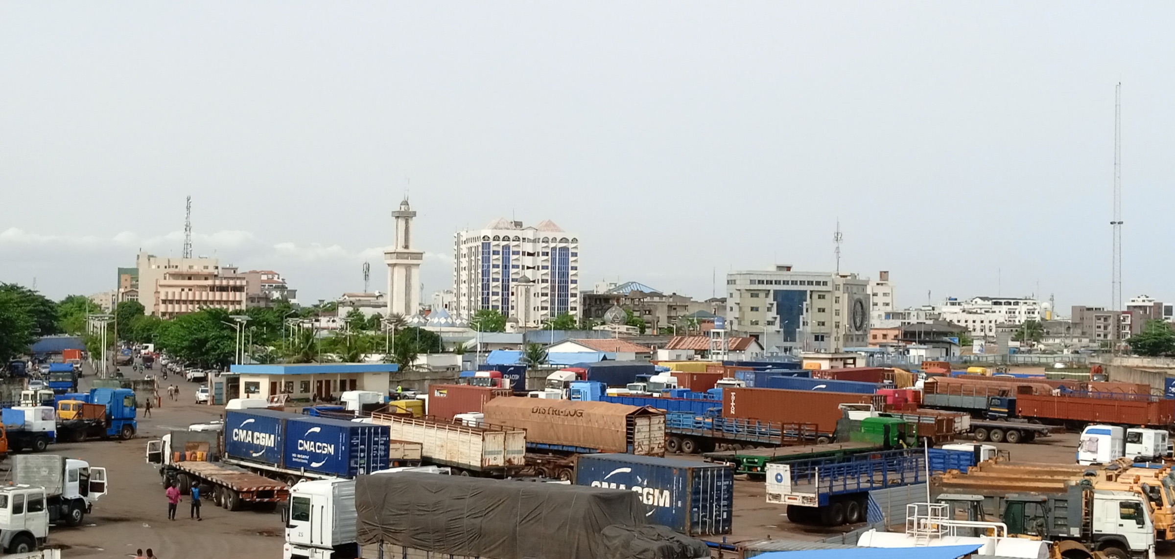 Flux de camions et conteneurs à Cotonou